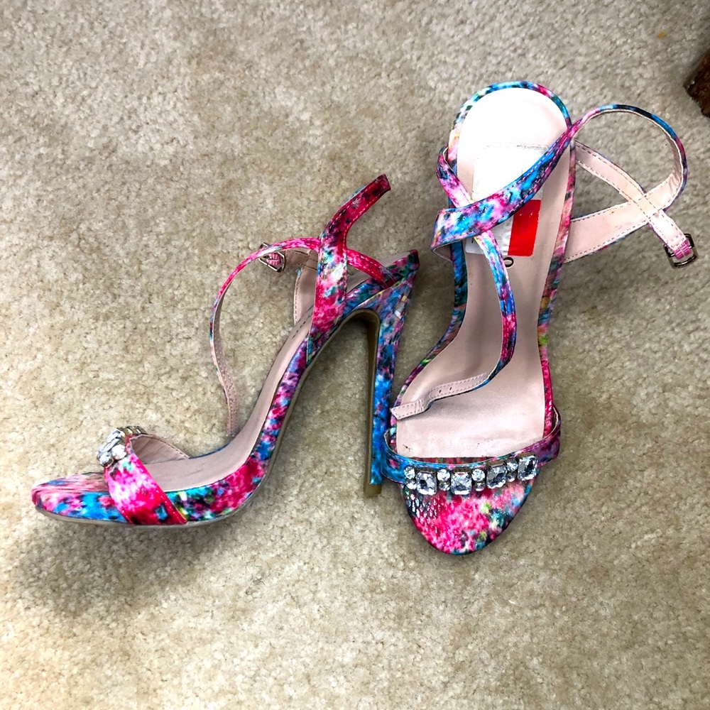 Sexy pink heels!